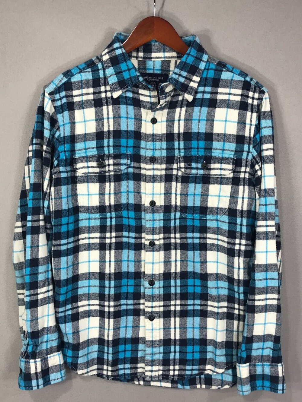 American Eagle Shirt Men’s Medium Blue Plaid Flannel Athletic Fit Button Down LS